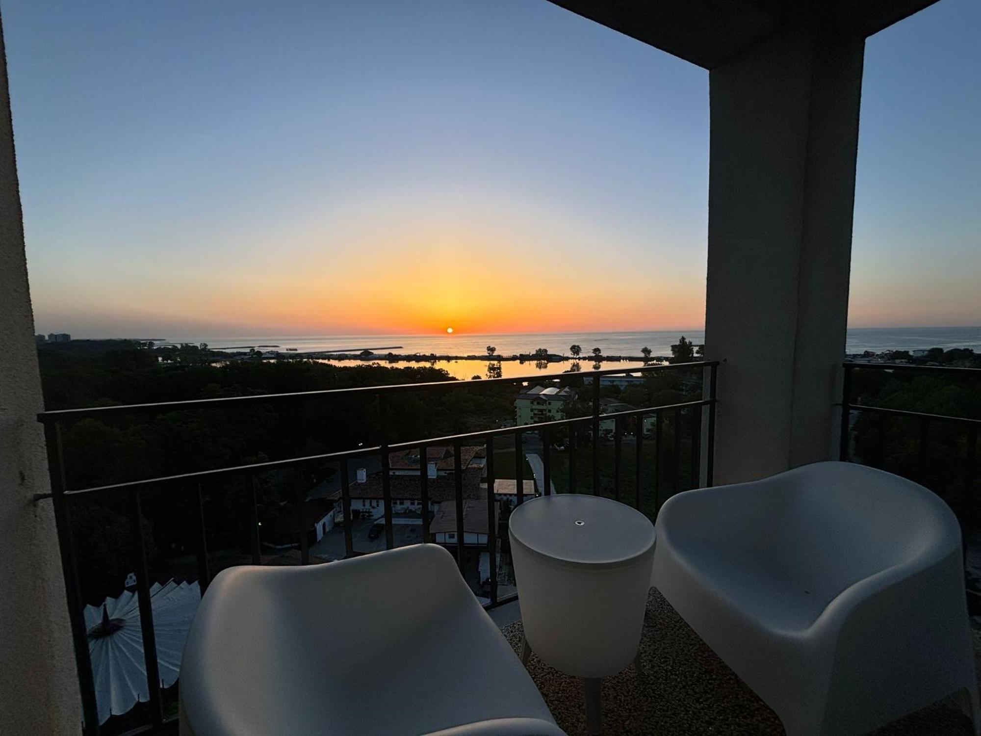 شقة Donna Alba Seaview Penthouse, Casa Ta De Pe Plaja نيبتون المظهر الخارجي الصورة