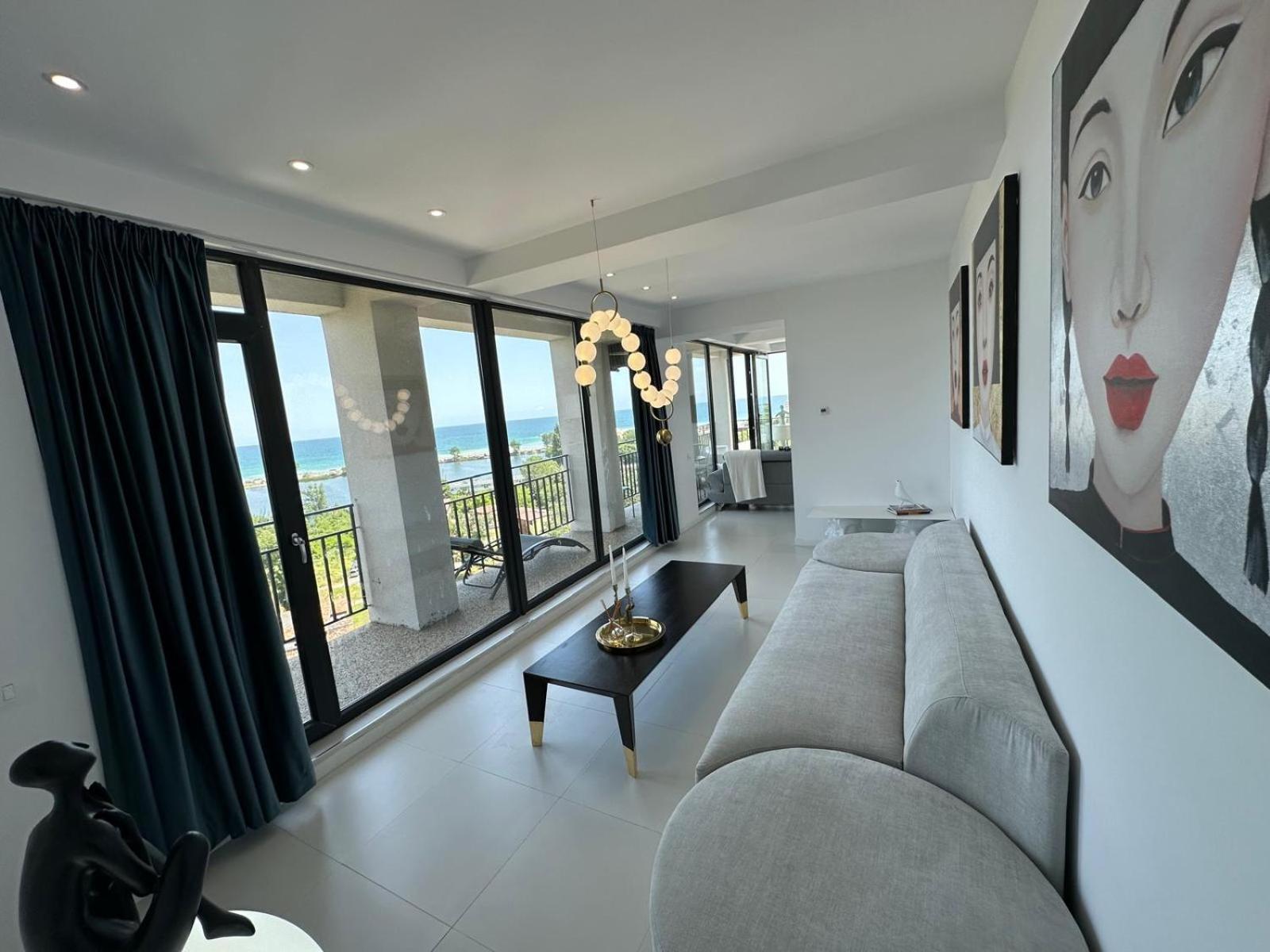 شقة Donna Alba Seaview Penthouse, Casa Ta De Pe Plaja نيبتون المظهر الخارجي الصورة