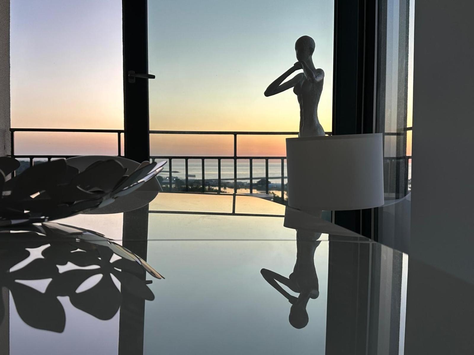 شقة Donna Alba Seaview Penthouse, Casa Ta De Pe Plaja نيبتون المظهر الخارجي الصورة